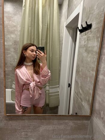 Emmy / emmy_2007 nude photo #20