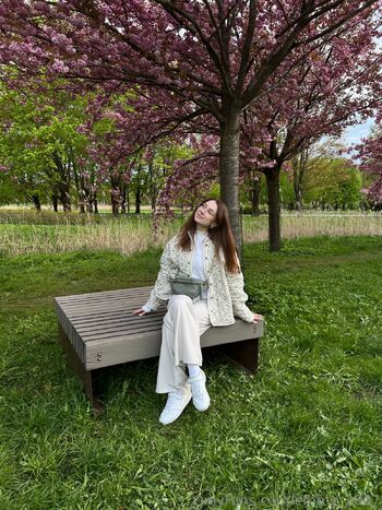 Emmy / emmy_2007 nude photo #27