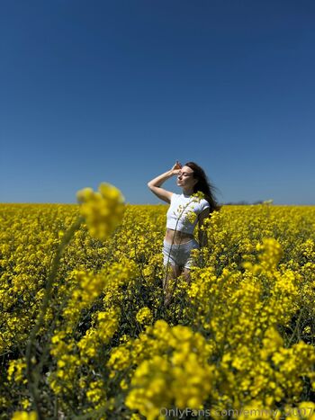 Emmy / emmy_2007 nude photo #29