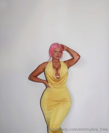 Emmy Bre (Free / emmybre_free nude photo #17