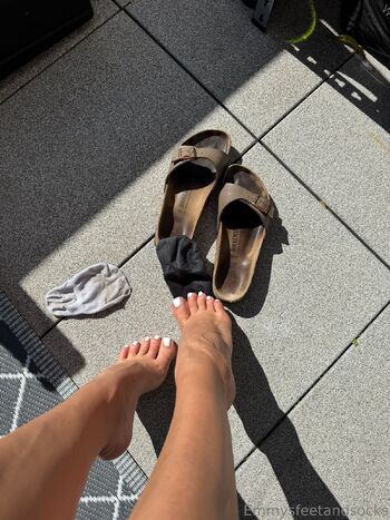 Emmysfeetandsock / emmyfeetandsocks nude photo #32