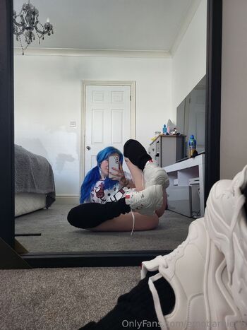 Emo Barbi / emobarbie95 nude photo #33