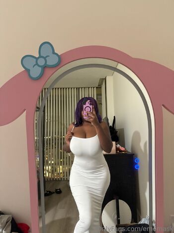 Purple / emomask nude photo #32