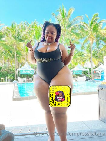 Empress Katan / empresskatana / empresskatanaig / allhailkatana nude photo #10