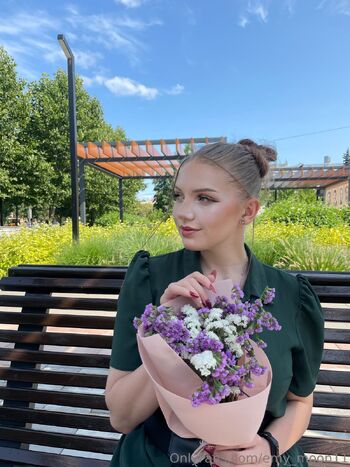 Emmily Moo / emy_moon11 nude photo #1