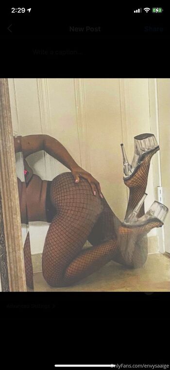 Saaig / envysaaige / envysaaige_ nude photo #10