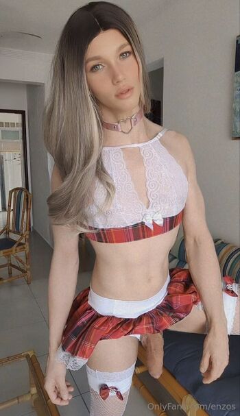 𝙀𝙣𝙯𝙤 𝙎𝙞𝙢𝙞𝙤𝙣 / enzos nude photo #36