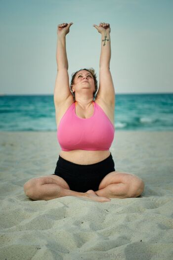 Erika Amore X / erikaamorexo nude photo #33