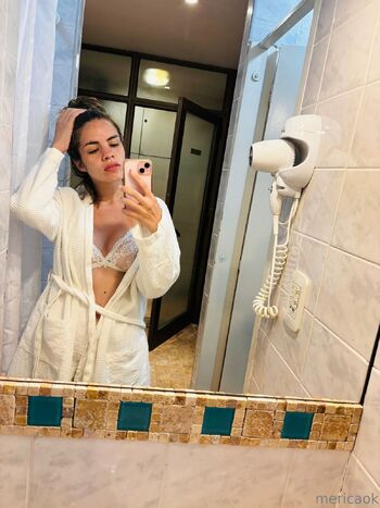 Mericaok / erikacamilamelo nude photo #15