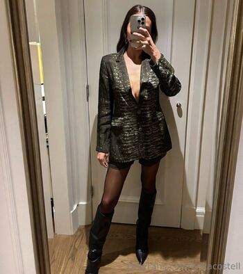 Erika / erikacostell nude photo #7