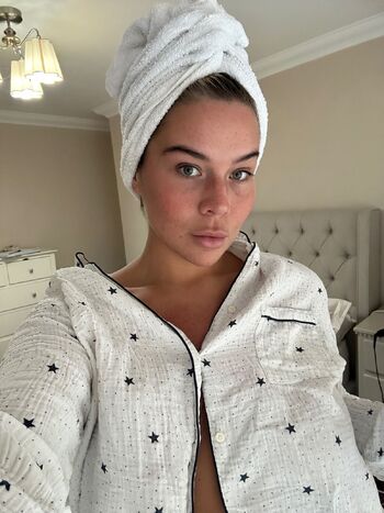 ERIN / erinincheshirex nude photo #24