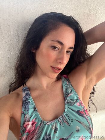 CarlitaCrazy Latina / eroticgoddess69 nude photo #25