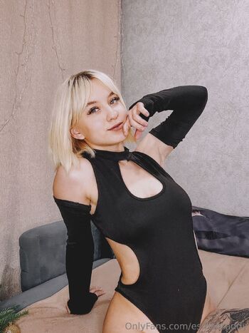 Ellie Doll / esmabraddy nude photo #11