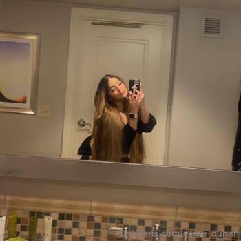 Esmerald / esme_duhhh nude photo #5