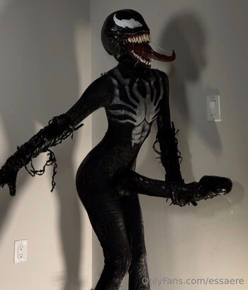 ess / essaere nude photo #20