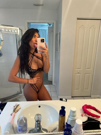 Essence Hoffma / essencehoff nude photo #2