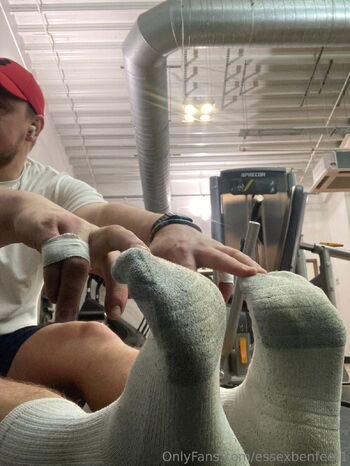 Ben / essexbenfeet1 nude photo #2