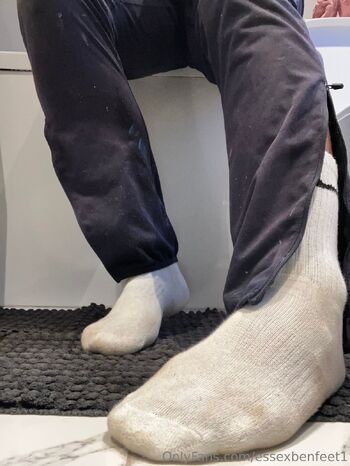 Ben / essexbenfeet1 nude photo #27