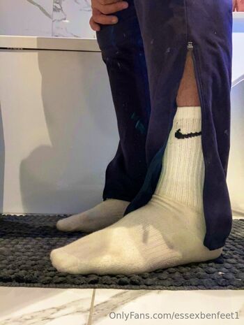 Ben / essexbenfeet1 nude photo #28