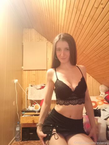 Ester Love / estervip nude photo #1