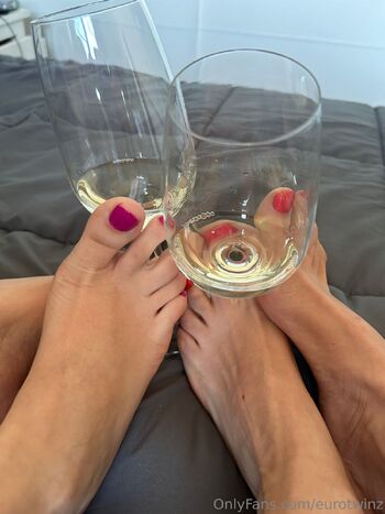 Aleksandra Tamar / eurotwinz nude photo #8