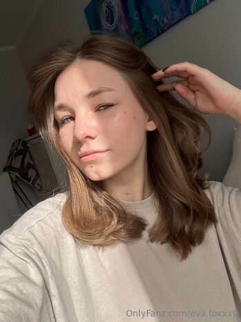 Eva / eva.foxxxy nude photo #5