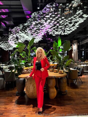 Eva Amelia / eva_amelia_vip19 nude photo #1