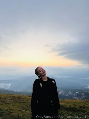 Eva Amelia / eva_amelia_vip19 nude photo #5