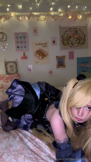 Eva Viole / evaaviolettt nude photo #20