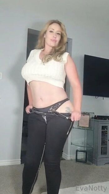 EvaBNott / evabnotty nude photo #9