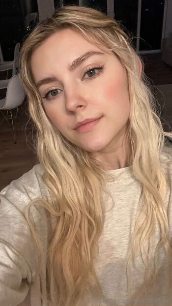 Eva Elfie Ur favorite lovely elf / evaelfiefree nude photo #34