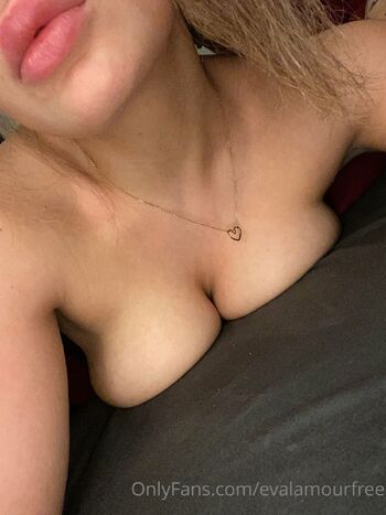 Eva Lamou / evalamourfree nude photo #5