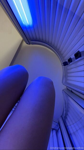 Eva Lamou / evalamourfree nude photo #13