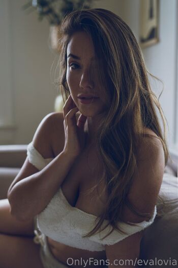 Eva Lovia Fre / evalovia nude photo #20
