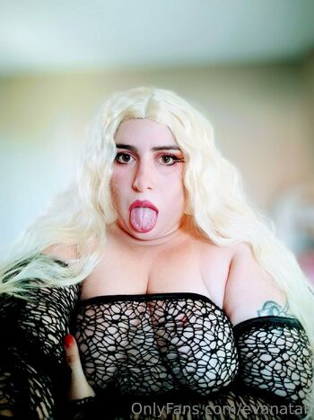 Eva Natal / evanatali nude photo #6