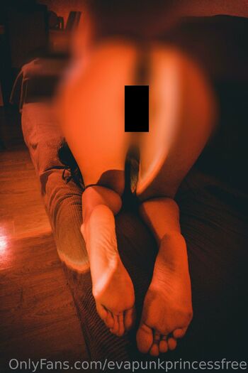 Eva Punk Princess - DISABLE / evapunkprincessdisabled nude photo #5