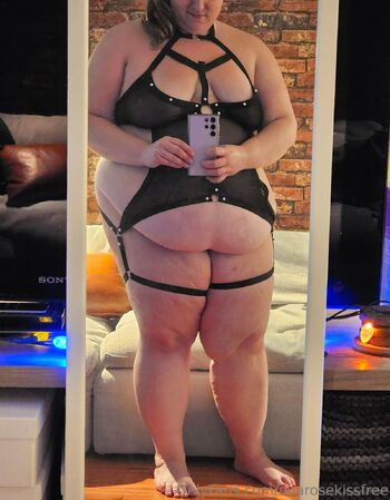 Eva Rose Kiss Free / evarosekissfree nude photo #17