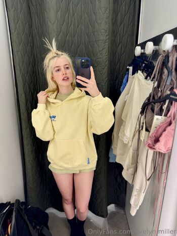 Evely / evelyn.miller nude photo #11