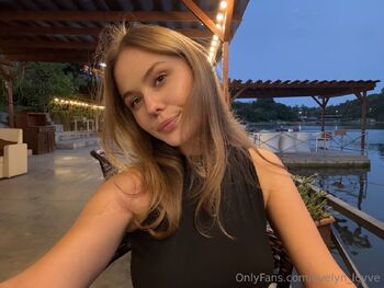 Evelyn / evelyn_lovve nude photo #23