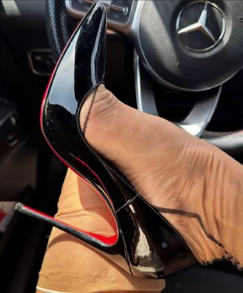 Eve Schwarz (FeetGoddesss / eveschwarz nude photo #30