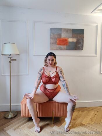Evie Bos / eviebossfree nude photo #18