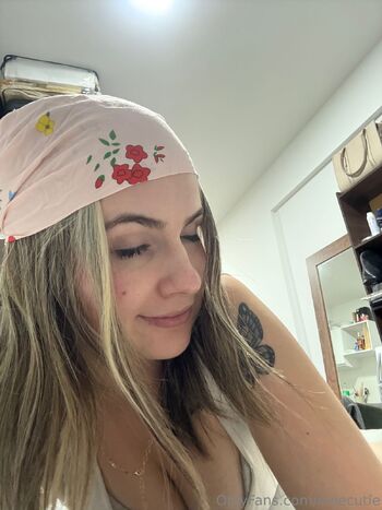 Evie / eviecutie nude photo #11