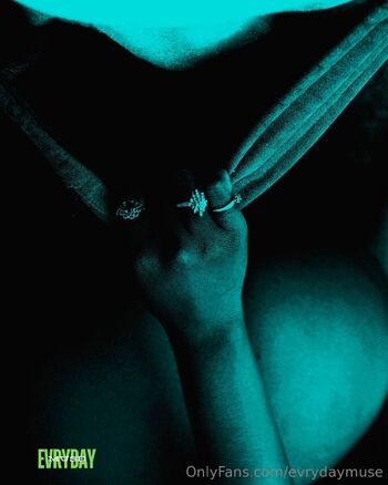 Evryday Mus / evrydaymuse nude photo #32
