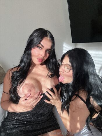 Ḷaura Cooki / exclusive_laura nude photo #4