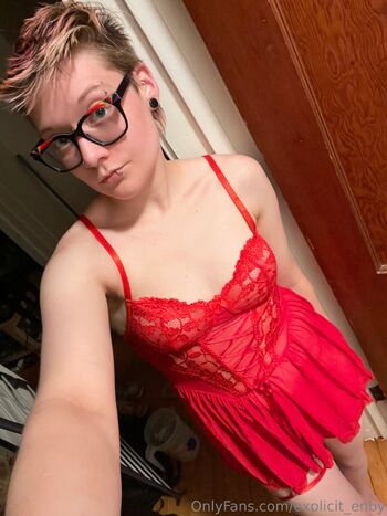 Ma / explicit_enby nude photo #3