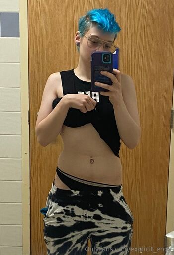 Ma / explicit_enby nude photo #15