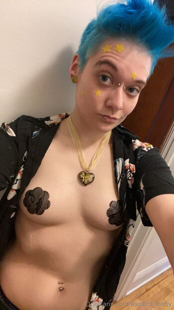 Ma / explicit_enby nude photo #24