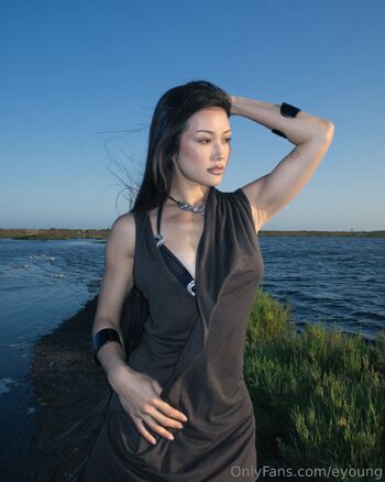 Elain / eyoung / elainethi nude photo #8