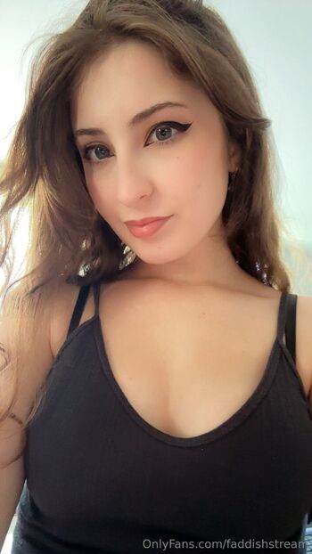 rache / faddishstream nude photo #8