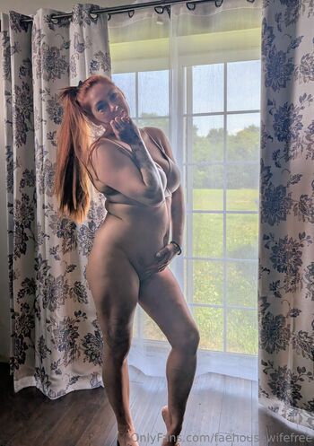 Fae Housewif / faehousewifefree nude photo #9